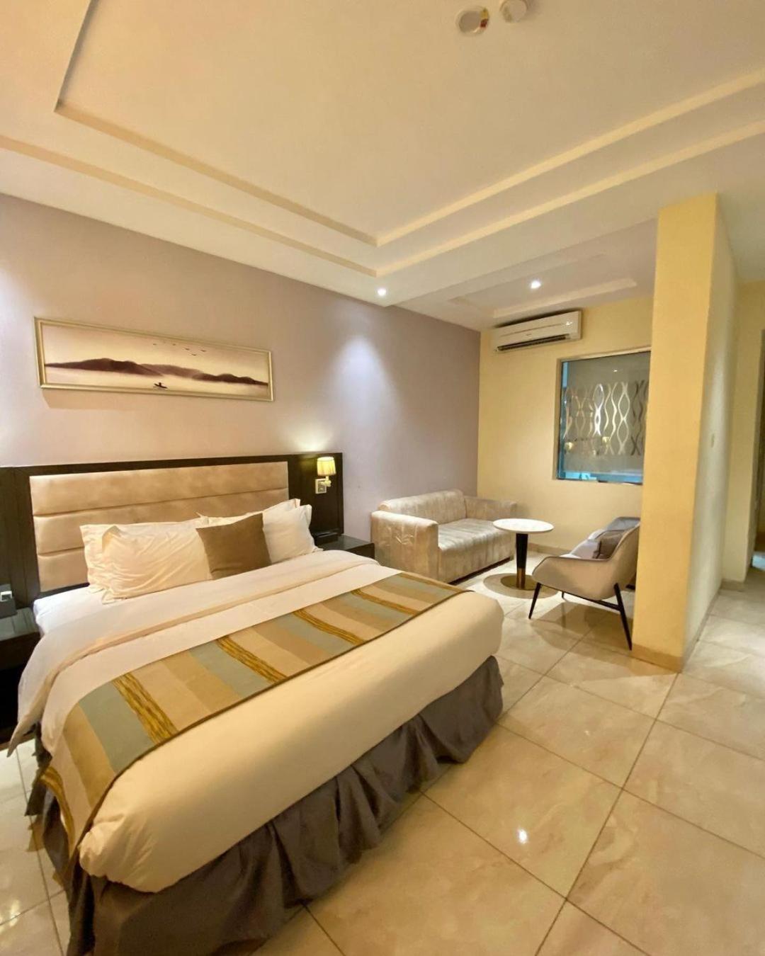 Perfecto La Villa Hotel And Suites Λάγος Εξωτερικό φωτογραφία