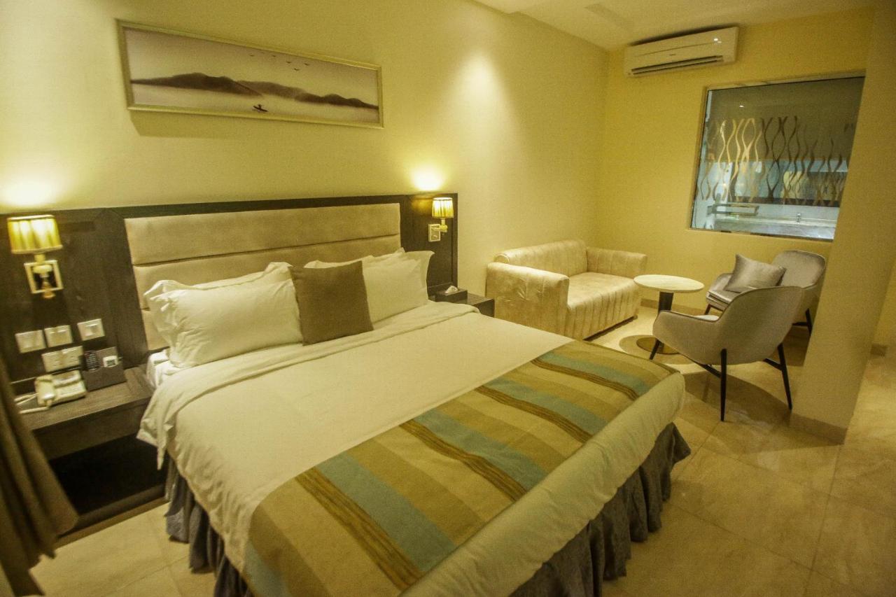 Perfecto La Villa Hotel And Suites Λάγος Εξωτερικό φωτογραφία